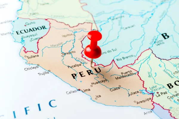 Como funciona o transporte rodoviário do Brasil para o Peru