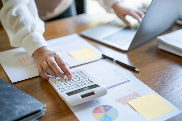 Casos de uso e benefícios do LTL internacional